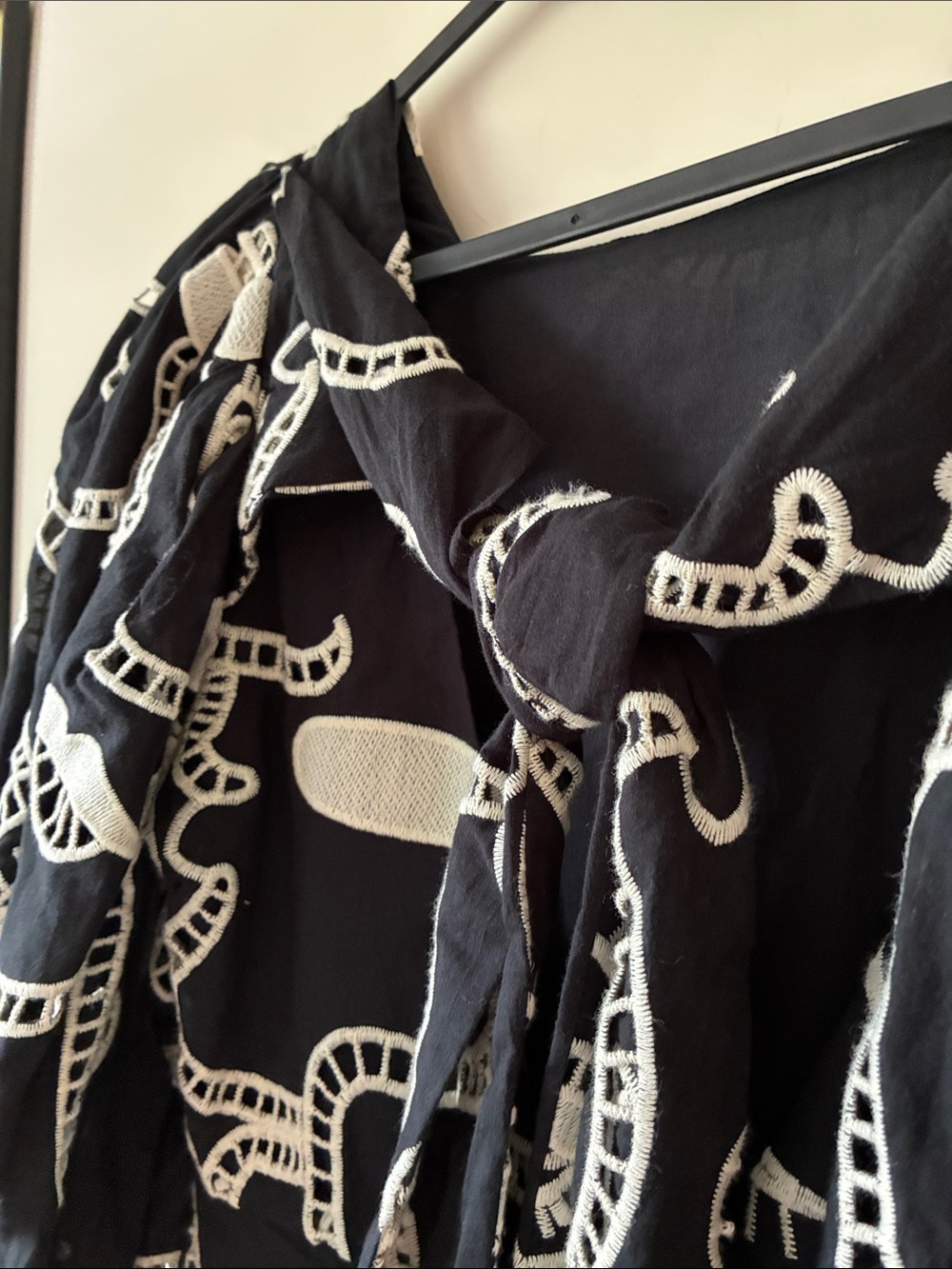 Farm Rio Richelieu Faces Black Neckline Mini Dress black and white XS puff - Picture 7 of 8
